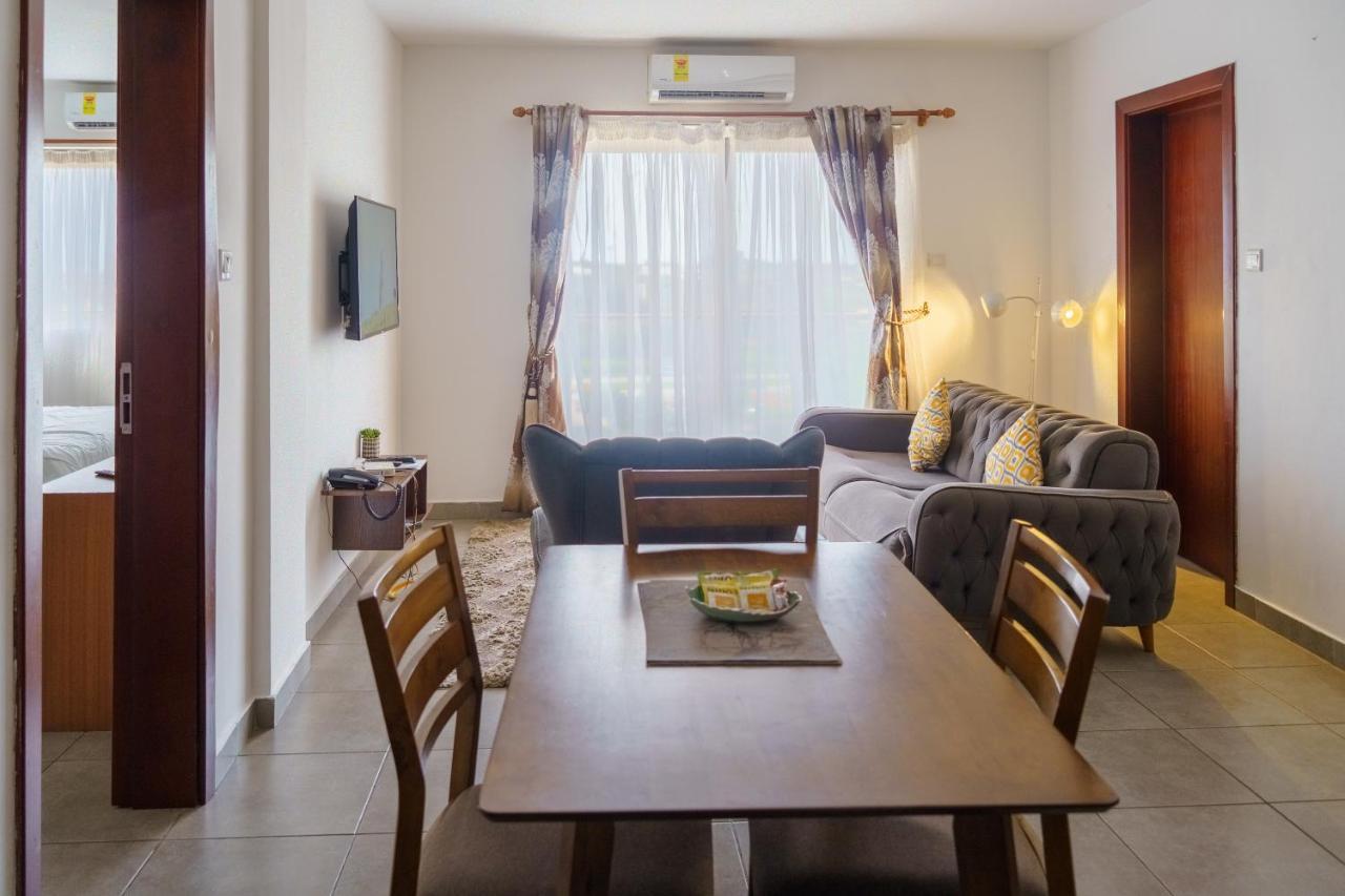 Oasis Park Residence イースト・レゴン エクステリア 写真