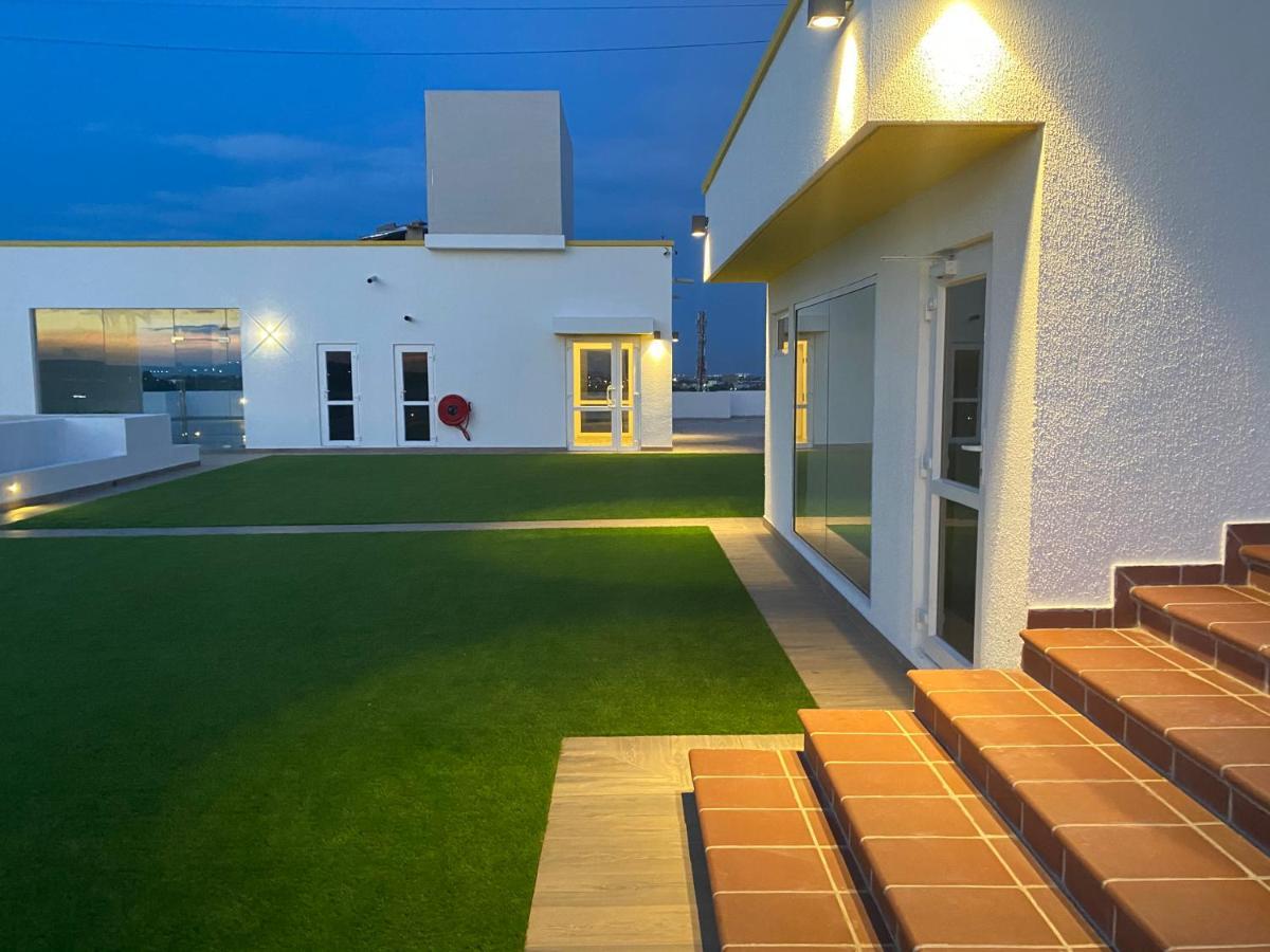 Oasis Park Residence イースト・レゴン エクステリア 写真
